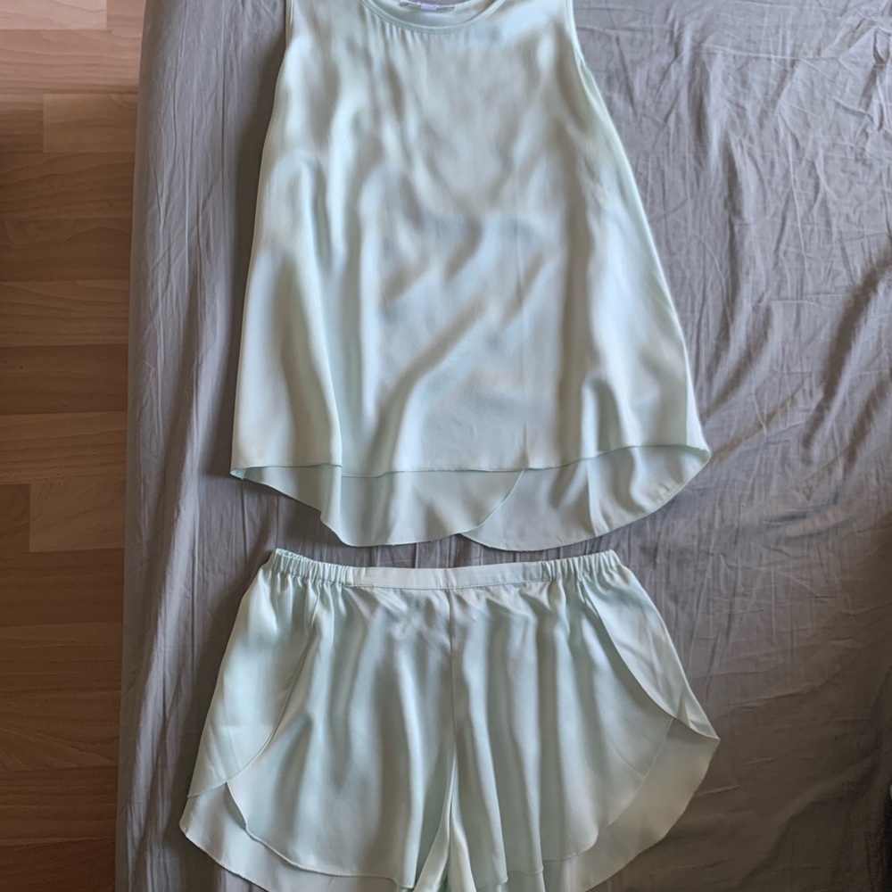 New Lunya Silk Set in Aloe